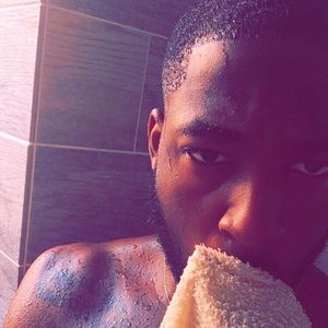 Meet your Posher, Ayo